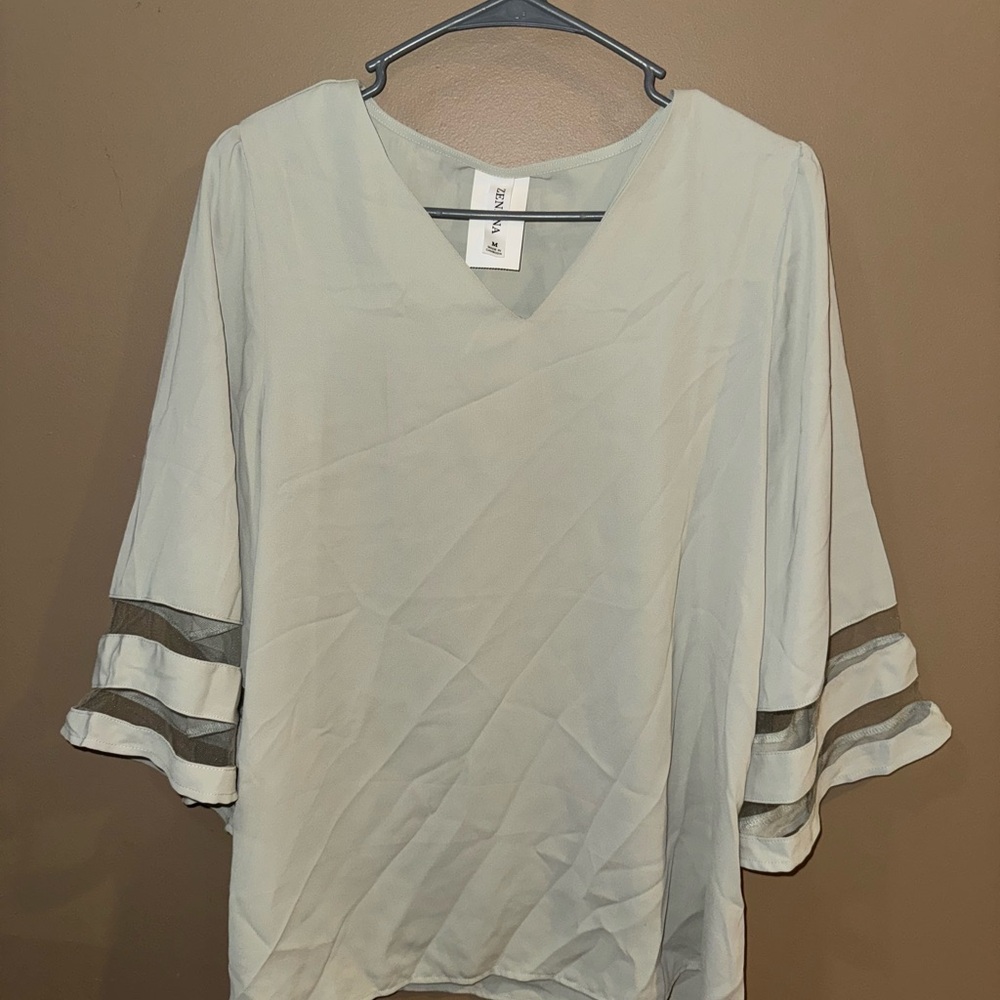 Zenana Outfitters Light Gray V-Neck Blouse